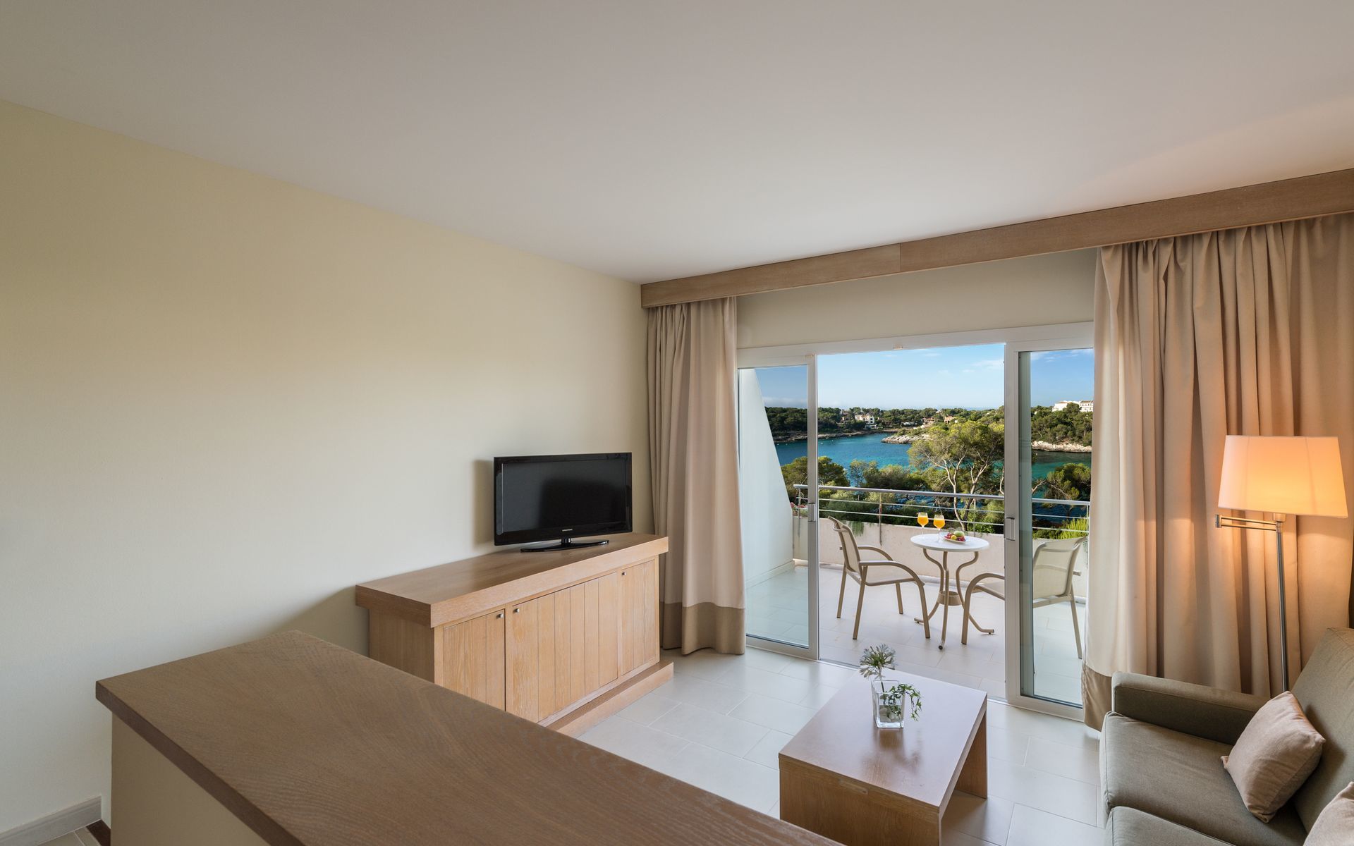 Hotel Blau Privilege Porto Petro Beach & 5*