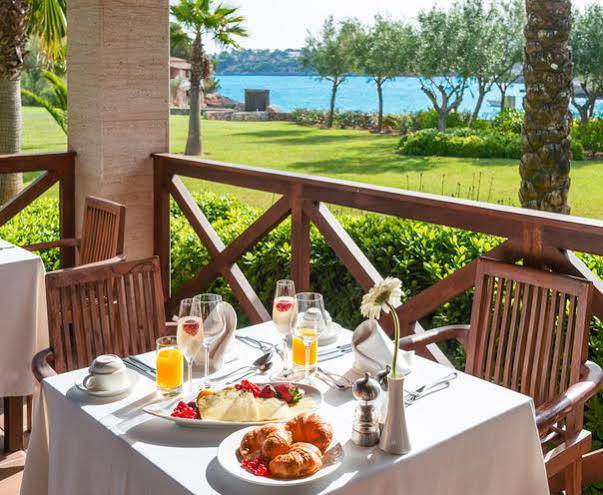 Hotel Blau Privilege Porto Petro Beach & 5*